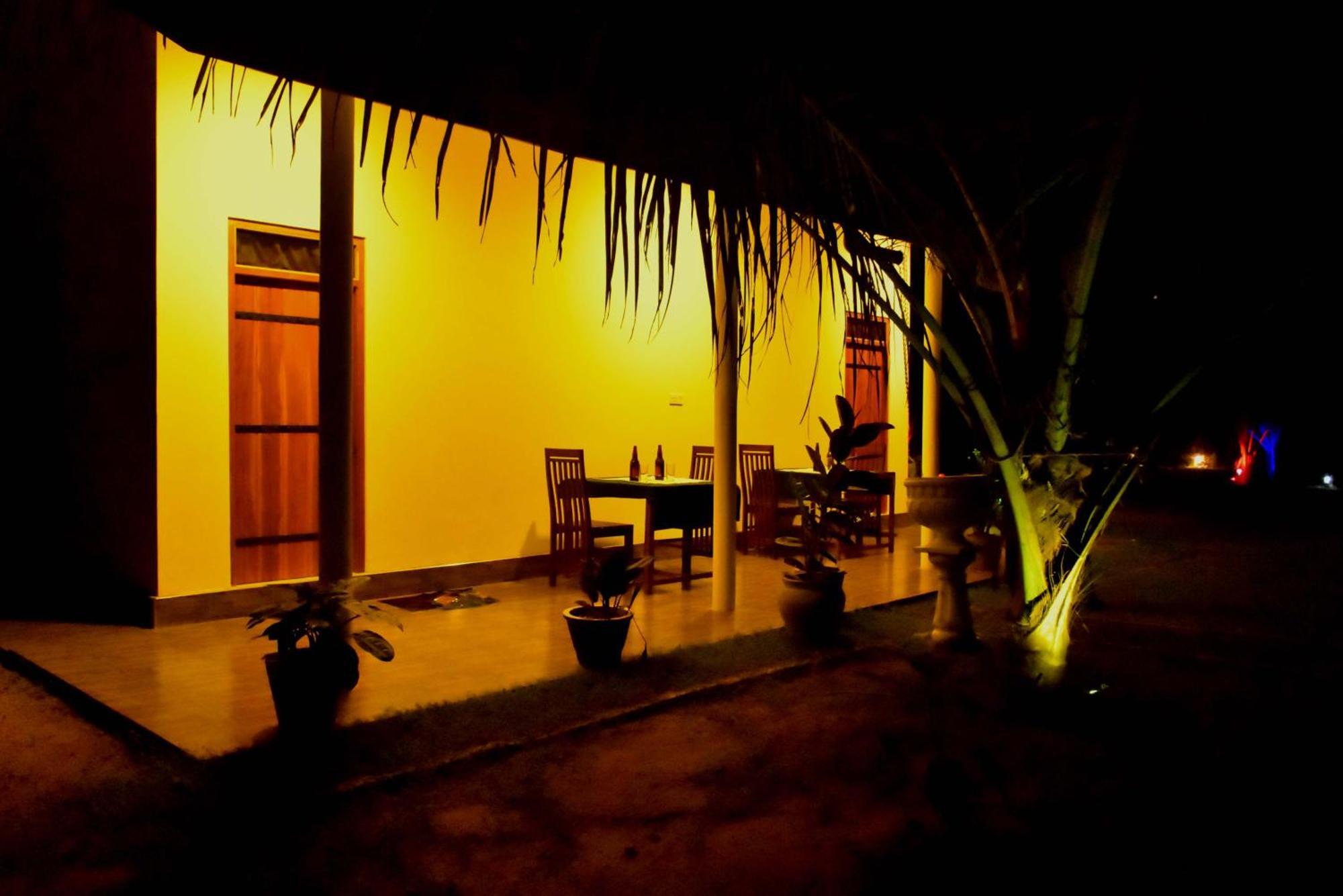 Lake Forest Lodge Udawalawe Exterior photo