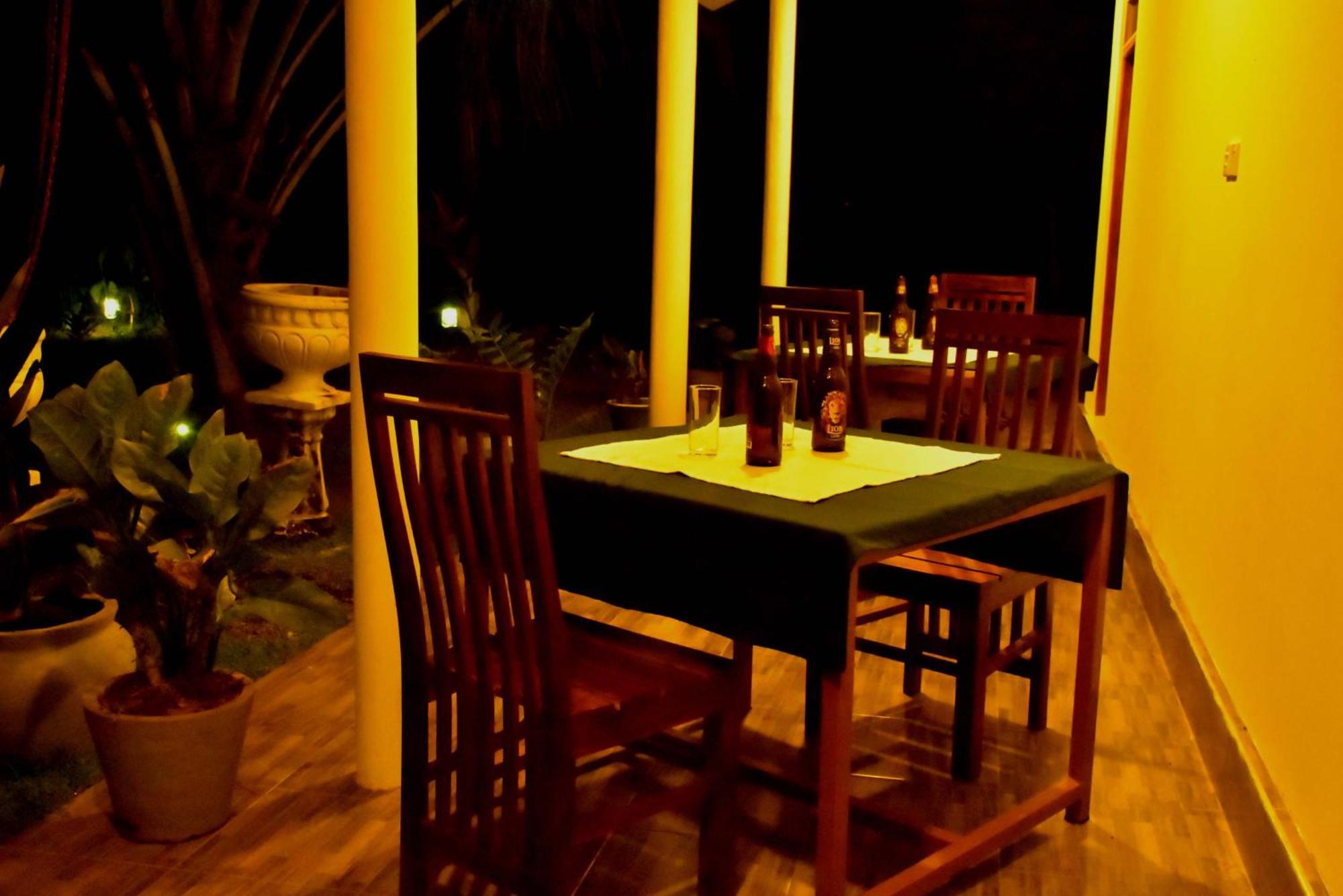 Lake Forest Lodge Udawalawe Exterior photo
